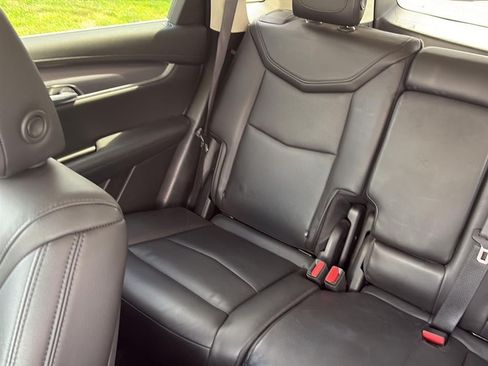 Used 2019 Cadillac XT5 Luxury AWD/4WD image 7