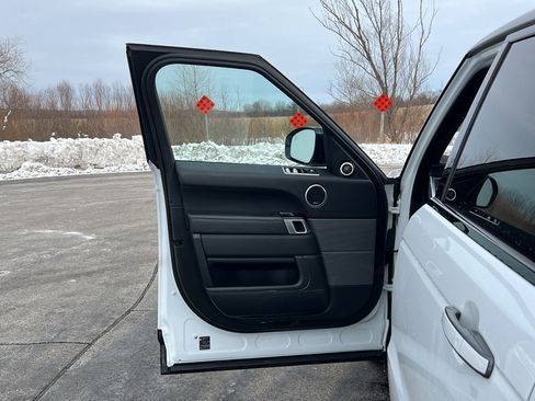 Used 2021 Land Rover Range Rover Sport HSE Silver Edition image 10