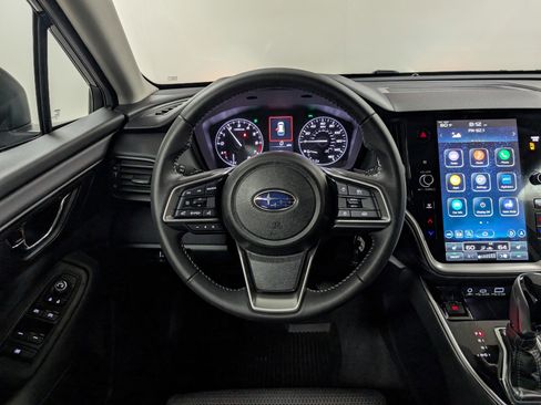 Used 2025 Subaru Outback Premium image 9