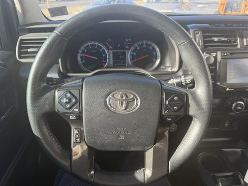 Used 2014 Toyota 4Runner Trail Premium image 21