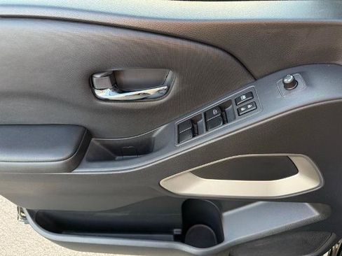 Certified 2023 Nissan Frontier SV w/ Graphics Package image 20