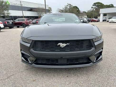 Certified 2025 Ford Mustang Coupe image 3