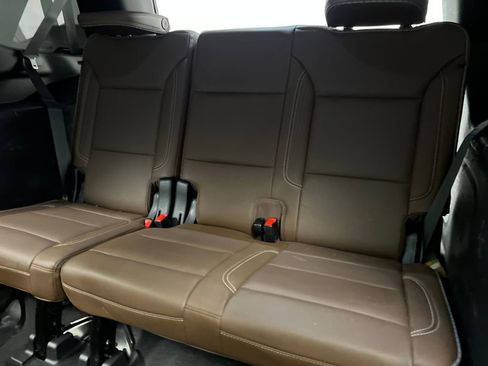 Used 2022 Chevrolet Tahoe High Country AWD/4WD image 32