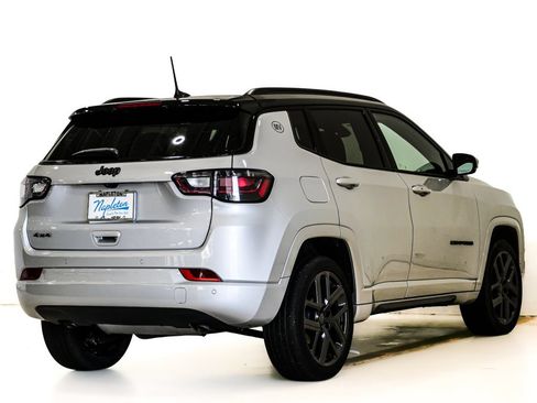 Used 2024 Jeep Compass Limited w/ High Altitude Package AWD/4WD image 7