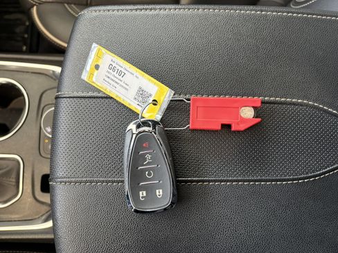 Used 2023 Chevrolet Traverse Premier w/ Redline Edition image 22