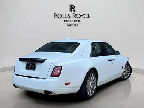 Used 2018 Rolls-Royce Phantom Sedan RWD image 4