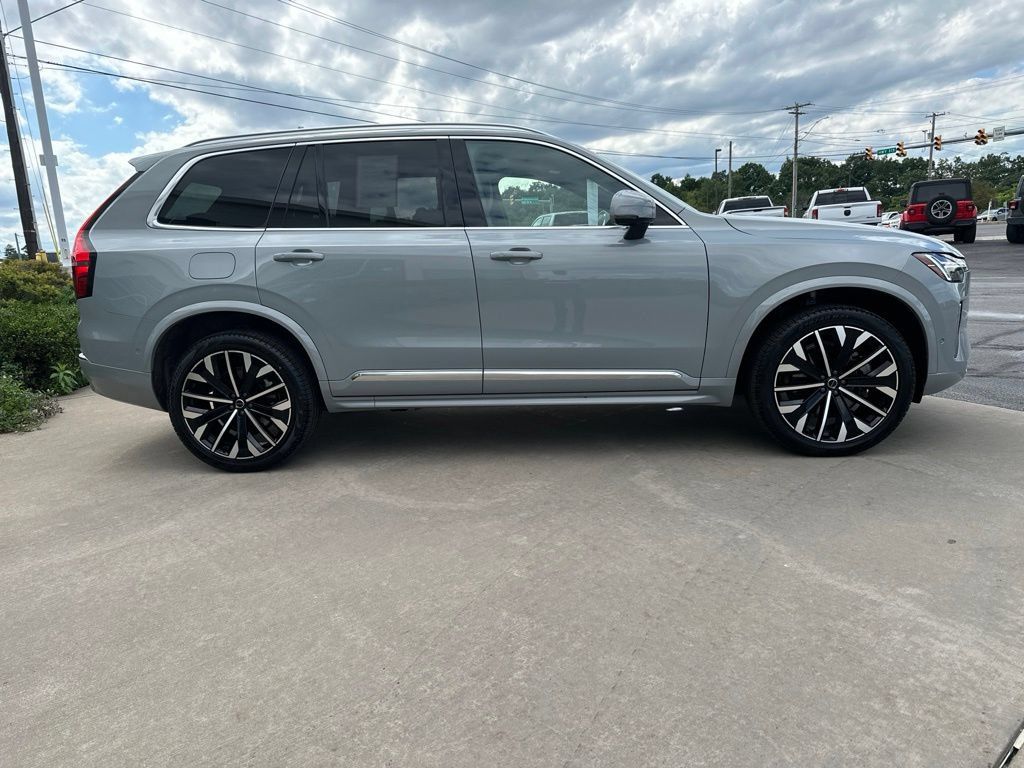 Certified 2026 Volvo XC90 B6 Plus AWD/4WD image 4