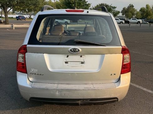 Used 2009 Kia Rondo LX FWD image 6