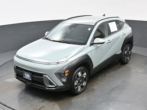 Certified 2025 Hyundai Kona SEL image 31