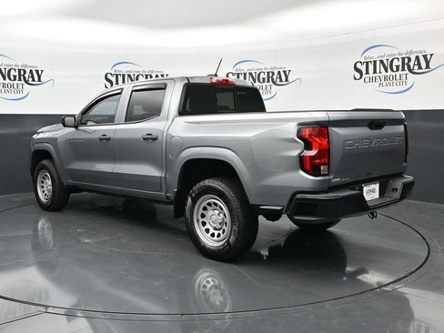 Used 2024 Chevrolet Colorado W/T w/ Technology Package RWD image 5