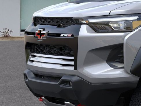 New 2026 Chevrolet Colorado ZR2 w/ Technology Package AWD/4WD image 13