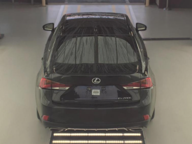 Used 2017 Lexus IS 200t w/ Premium Package RWD image 5
