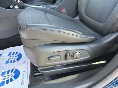 Used 2023 Buick Encore GX Preferred w/ Cold Weather Comfort Package image 12