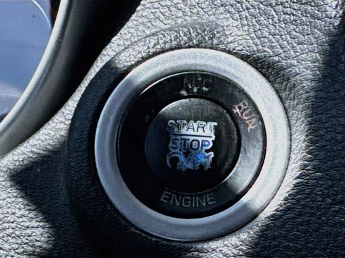 Used 2011 Dodge Journey Mainstreet w/ Safe & Sound Group AWD/4WD image 18