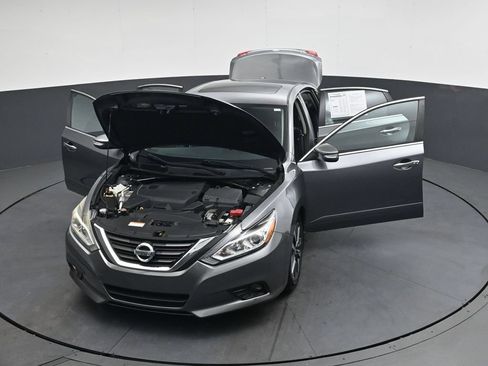 Used 2017 Nissan Altima 2.5 SV w/ Convenience Package FWD image 52