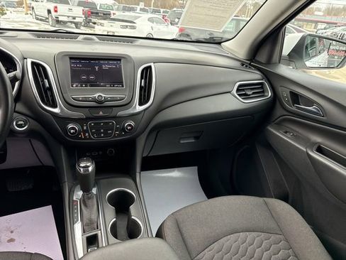Used 2021 Chevrolet Equinox LT image 11