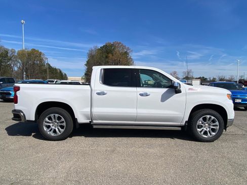 New 2026 Chevrolet Silverado 1500 LTZ w/ LTZ Premium Package AWD/4WD image 2