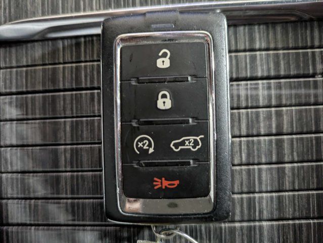 Used 2022 Jeep Wagoneer Series II AWD/4WD image 31