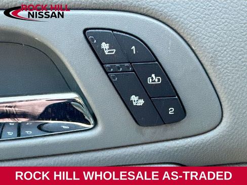 Used 2011 Chevrolet Avalanche LT AWD/4WD image 19