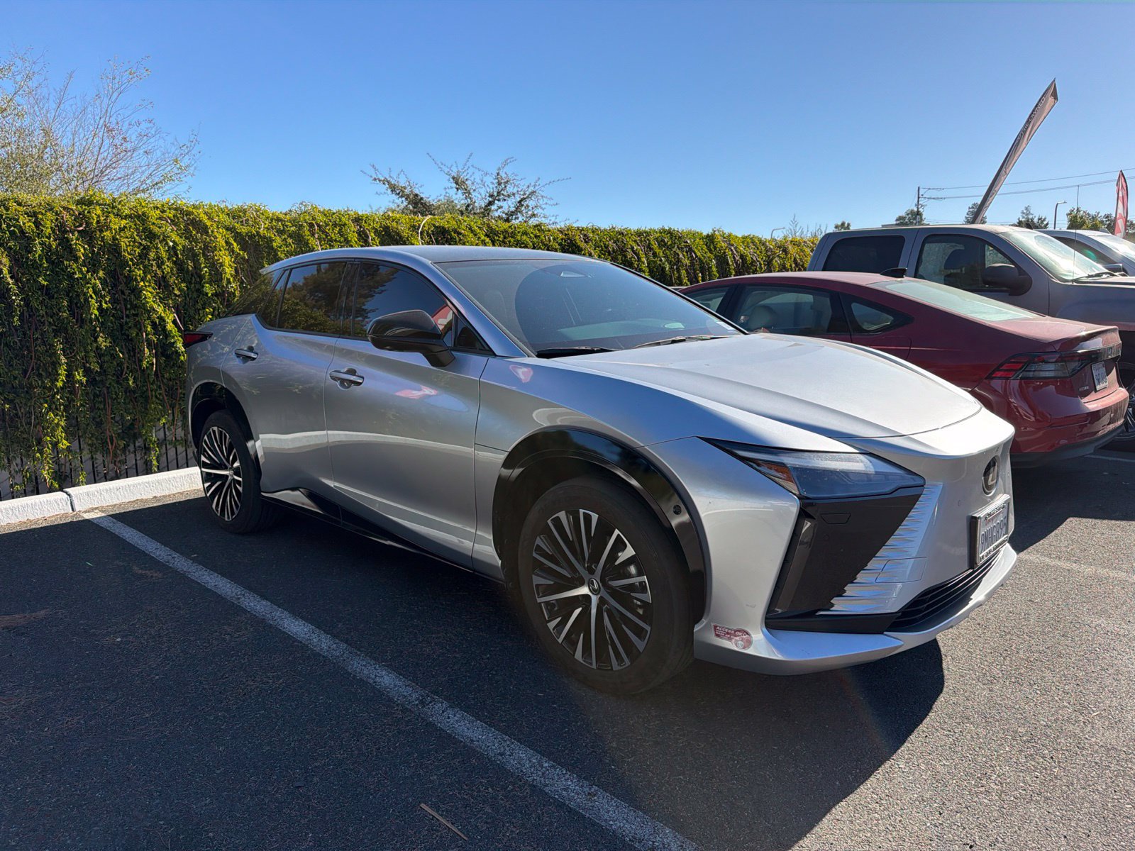 Used 2024 Lexus RZ 300e Premium w/ Technology Package FWD image 2