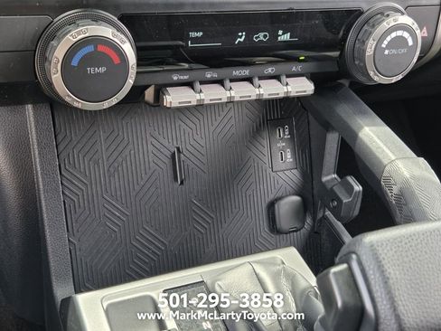 Used 2025 Toyota 4Runner SR5 AWD/4WD image 20