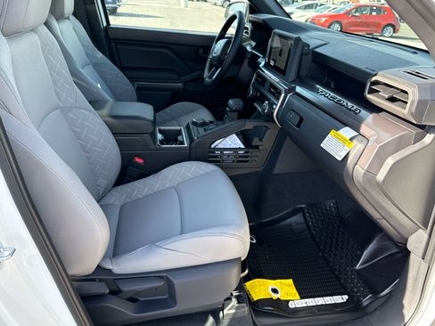 New 2026 Toyota Tacoma SR5 AWD/4WD image 16