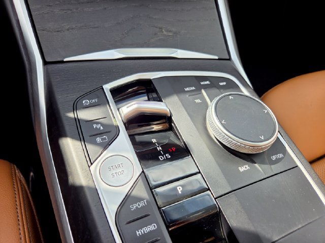 Used 2023 BMW 330e w/ Driving Assistance Package RWD image 30