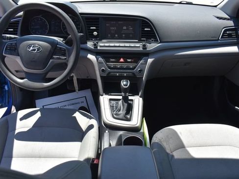 Used 2017 Hyundai Elantra SE FWD image 18