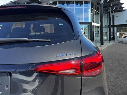 Used 2026 Mercedes-Benz GLC 300 4MATIC image 8