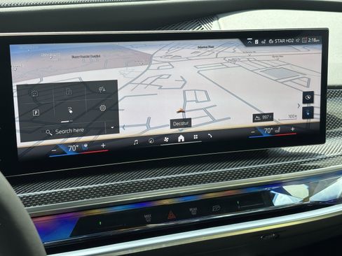 Used 2025 BMW i7 eDrive50 w/ M Sport Package RWD image 13