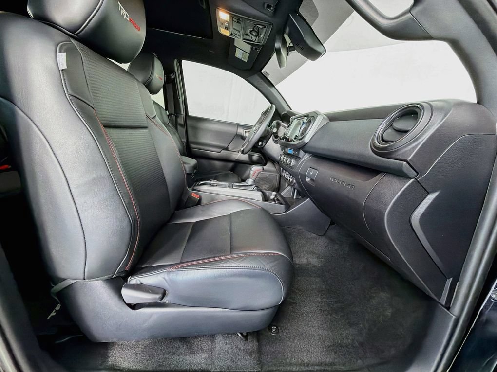 Used 2019 Toyota Tacoma TRD Pro AWD/4WD image 29