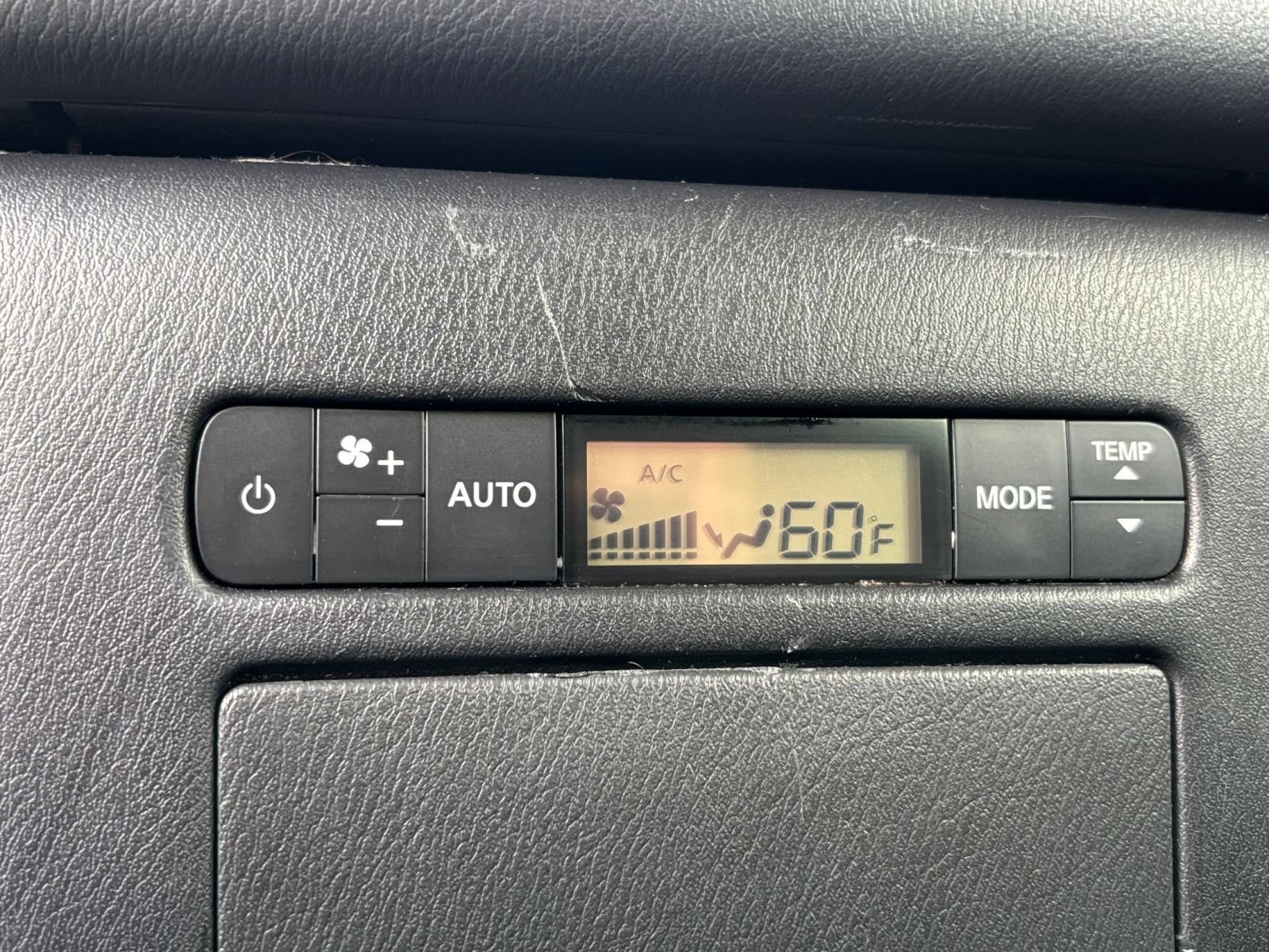 Used 2023 Nissan Armada SL AWD/4WD image 25