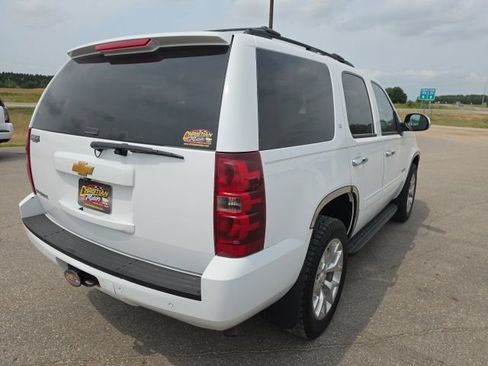 Used 2014 Chevrolet Tahoe LT w/ Luxury Package AWD/4WD image 5