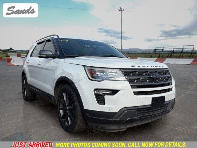 Used 2018 Ford Explorer XLT w/ Equipment Group 202A FWD image 1