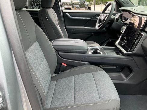 New 2025 GMC Acadia Elevation image 19