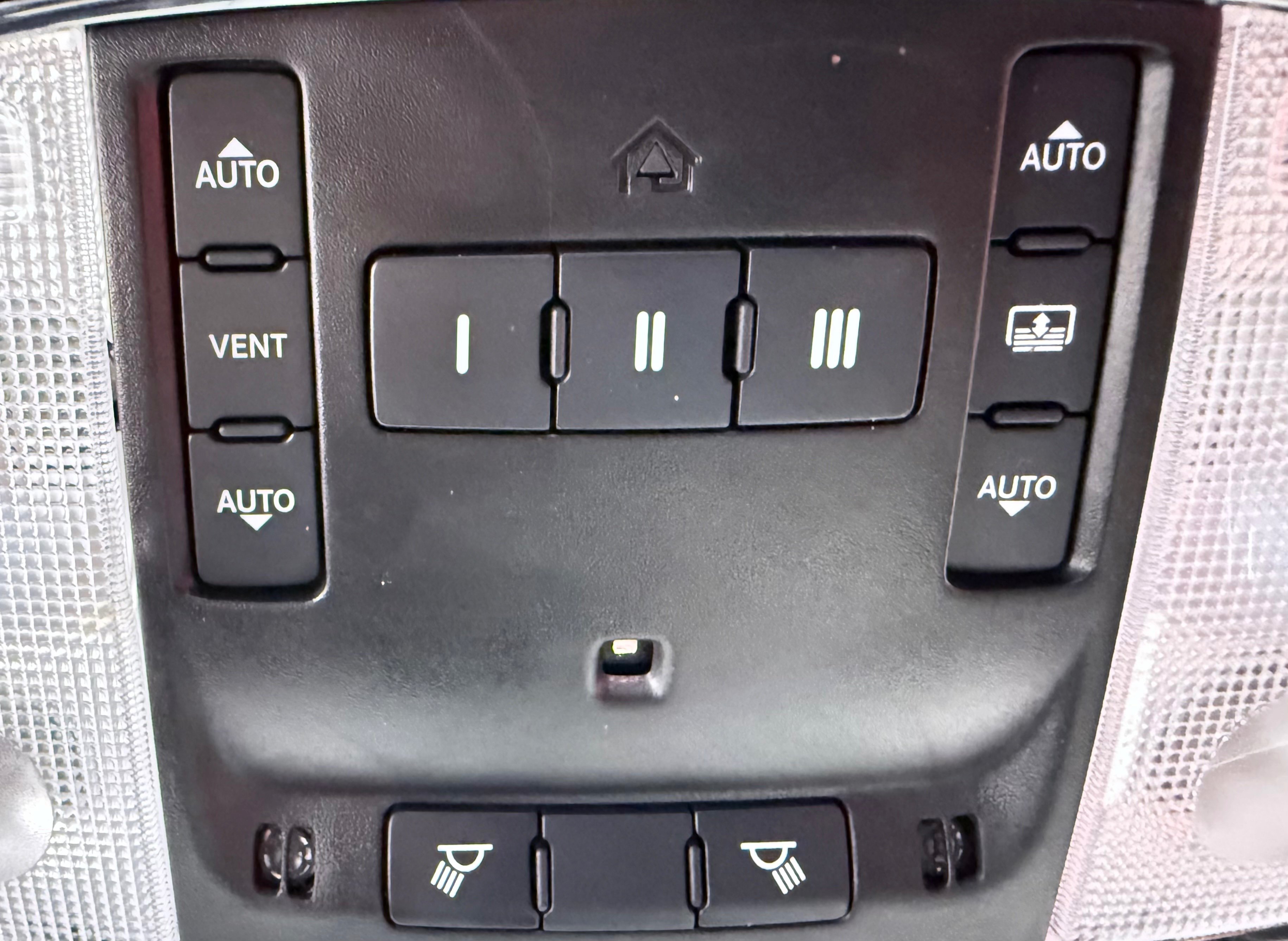 Certified 2022 Chrysler 300 S w/ Comfort Group RWD image 32