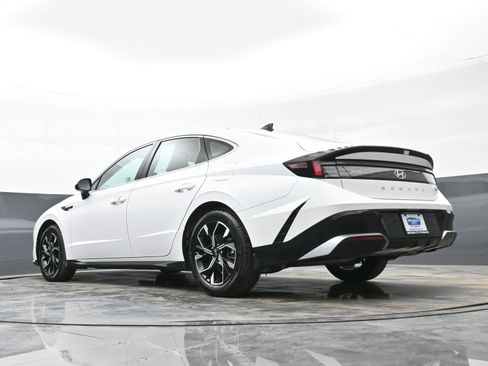Certified 2025 Hyundai Sonata SEL image 42