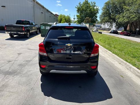 Used 2018 Chevrolet Trax LT FWD image 10