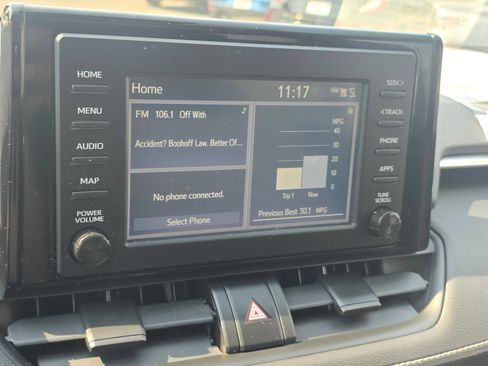 Used 2019 Toyota RAV4 XLE w/ Carpet Mat Package AWD/4WD image 27