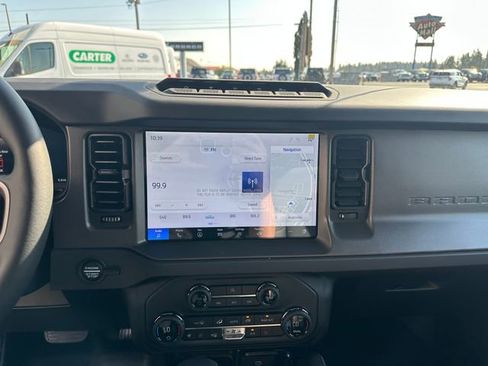 New 2025 Ford Bronco Badlands image 15