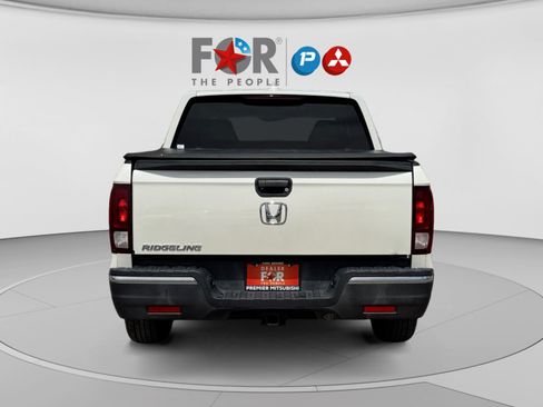 Used 2017 Honda Ridgeline RTL-T image 4