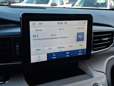 Used 2023 Ford Explorer XLT w/ Equipment Group 202A image 18