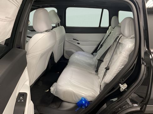 Used 2026 Jeep Cherokee Limited AWD/4WD image 20