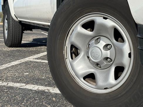 Used 2023 Toyota Tacoma SR image 2