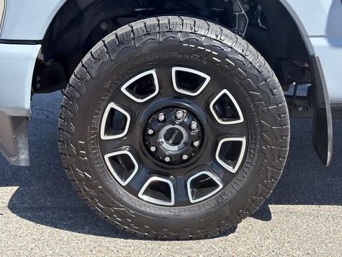 Used 2025 Ford F350 Platinum w/ FX4 Off-Road Package AWD/4WD image 26