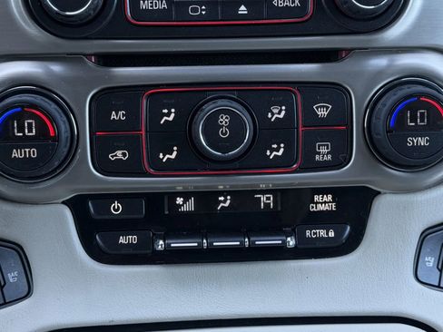 Used 2015 GMC Yukon XL Denali w/ Premium Package image 35