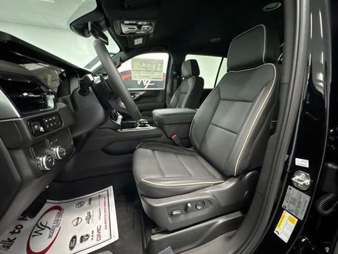 New 2026 GMC Yukon Elevation image 16