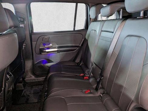 New 2025 Mercedes-Benz GLB 250 4MATIC image 17