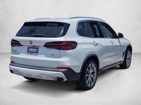 Used 2024 BMW X5 xDrive40i AWD/4WD image 5