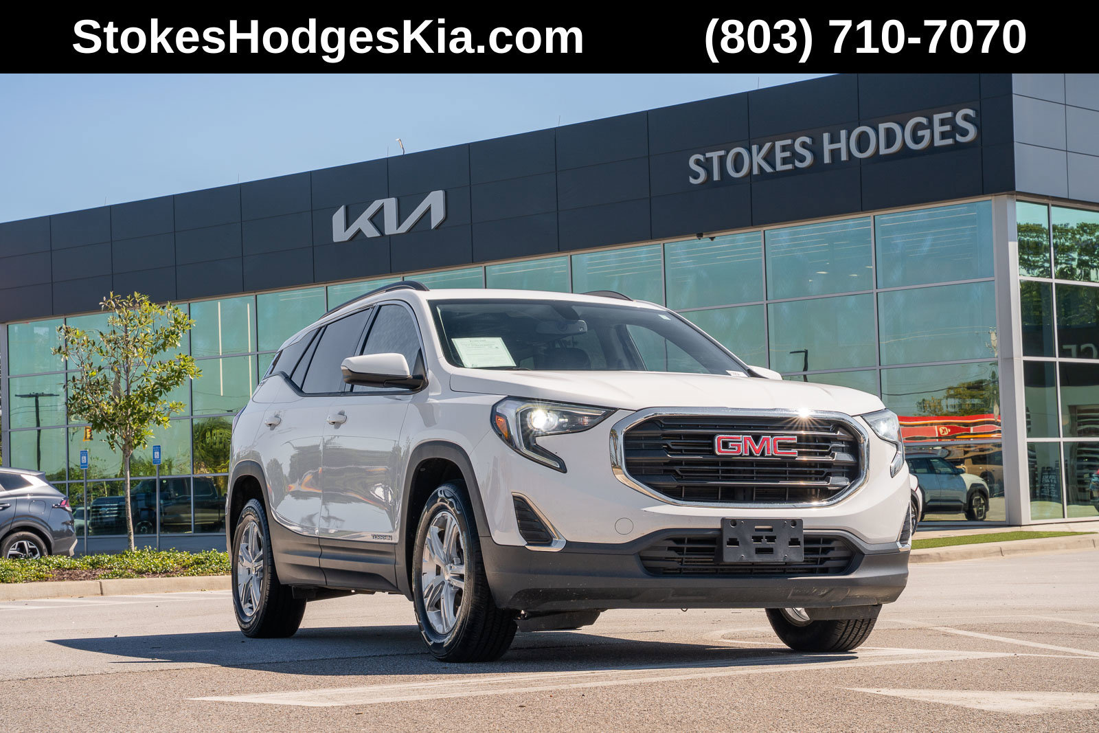 Used 2019 GMC Terrain SLE w/ Driver Convenience Package AWD/4WD image 1